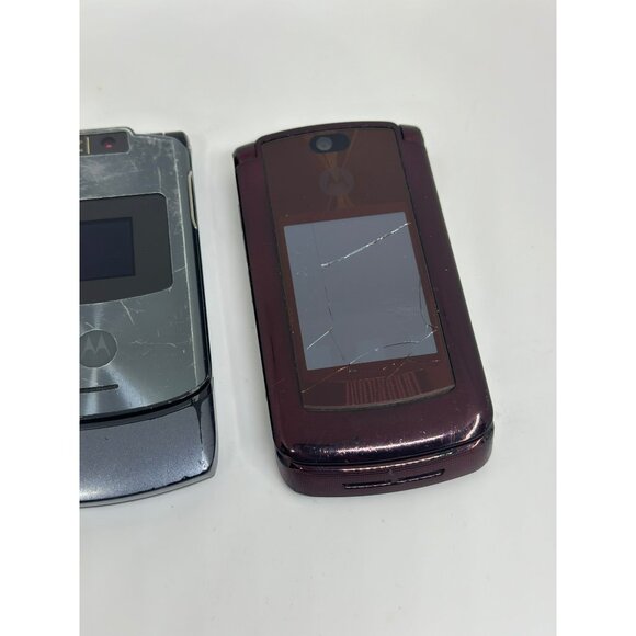 VTG Motorola Razr V3 & RAZR2 Flip Phones Lot of 2 AT&T NOT WORKING FOR PARTS - Picture 3 of 5